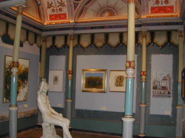 Jesi -Pinacoteca Palazzo Pianetti -camera da letto oggi museo d'Arte contemporanea