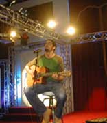 Il cantante Roberto Angelini 